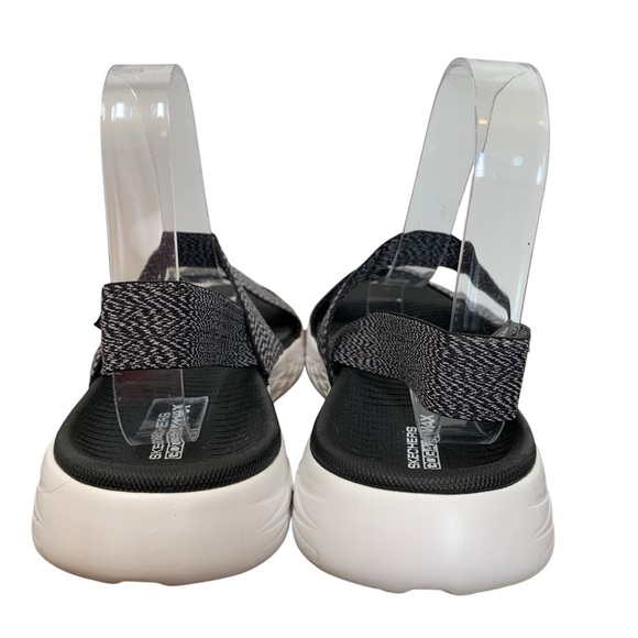 Skechers Gogamax Sandals Womens 8 Black Slip On Comfort Vacation Walking Stretch - Picture 6 of 10
